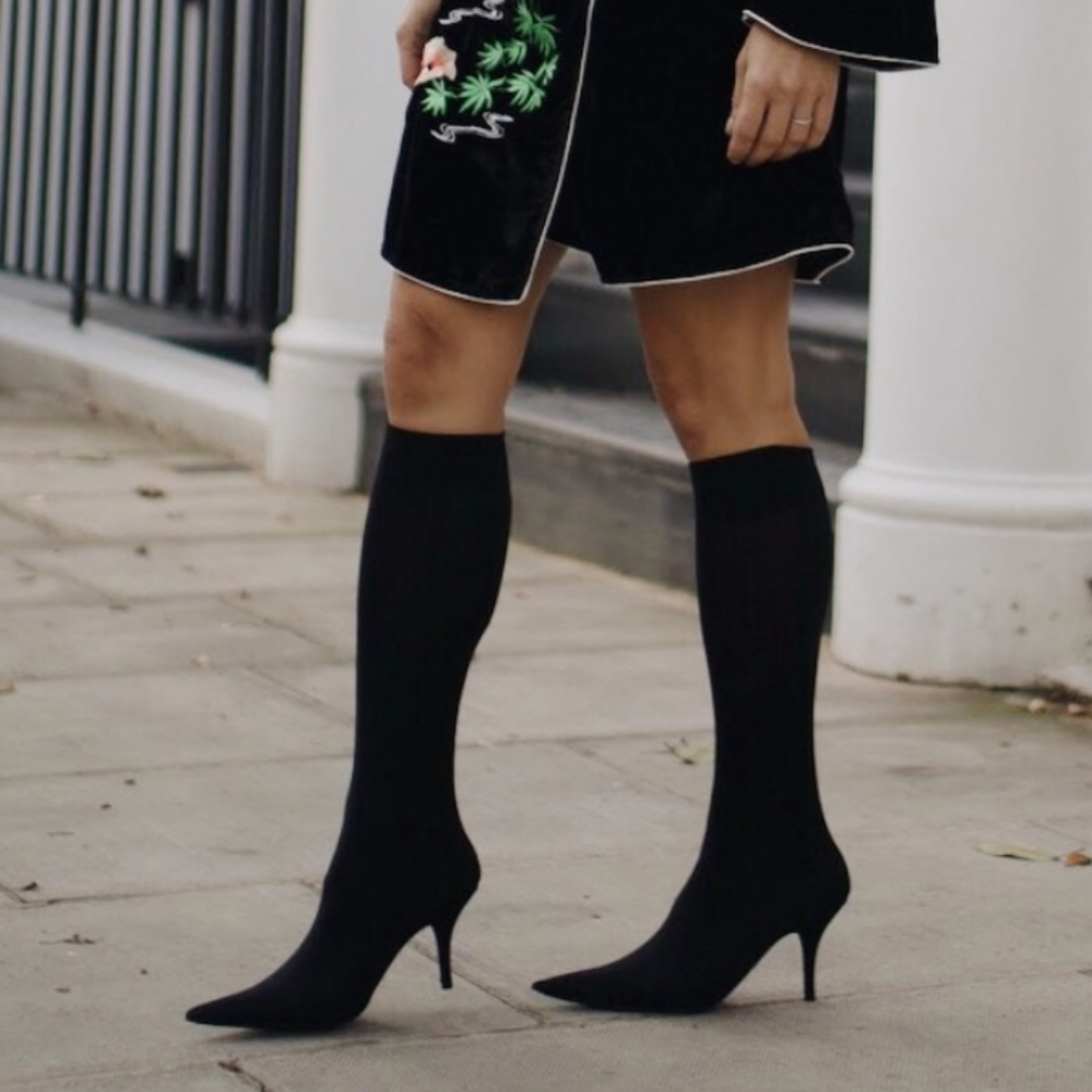 Stuart Weitzman Lengthy Cola Suede brown boots